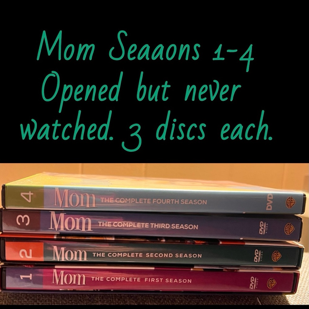 MOM DVD COMPLETE SEASONS 1*2*3*4 ALL in Great Condition